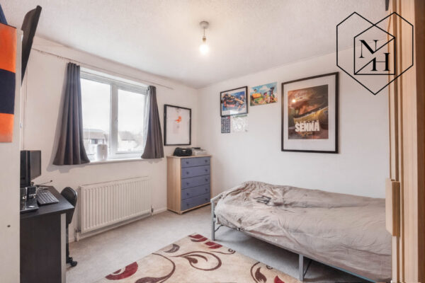 Meadow Sweet Road, Stratford-Upon-Avon, CV37