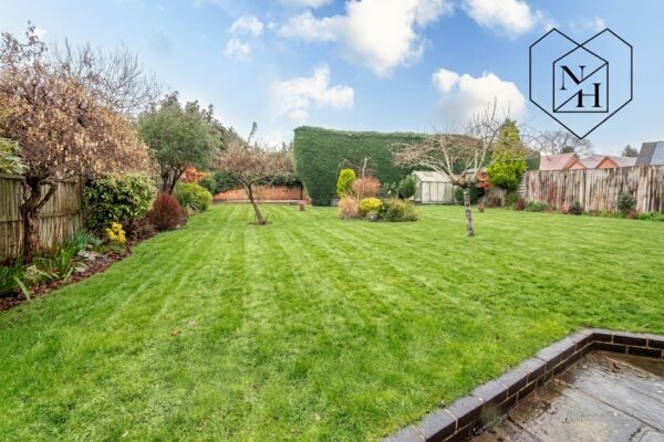 **RIVER VIEWS** Mill Lane, Welford on Avon