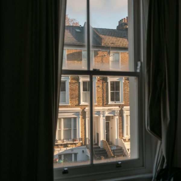 features of victorian houses