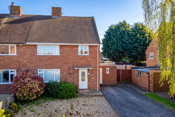 Woodlands Road, Stratford-Upon-Avon, CV37