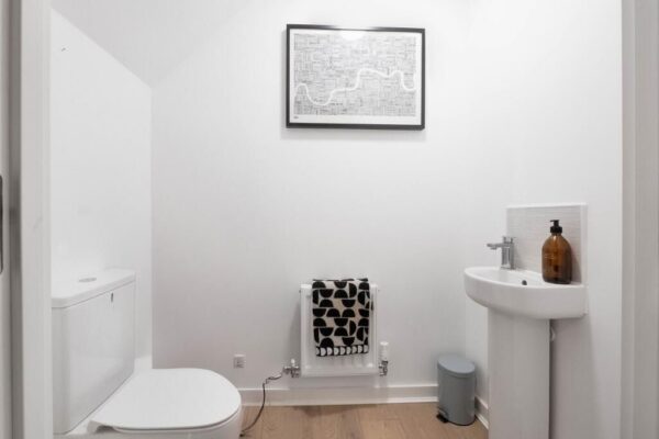 Avalon Close, Stratford-upon-Avon