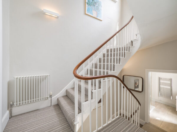 Clarendon Place, town Centre Location with one bedroom Annexe