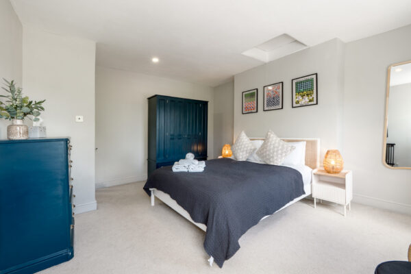 Clarendon Place, town Centre Location with one bedroom Annexe