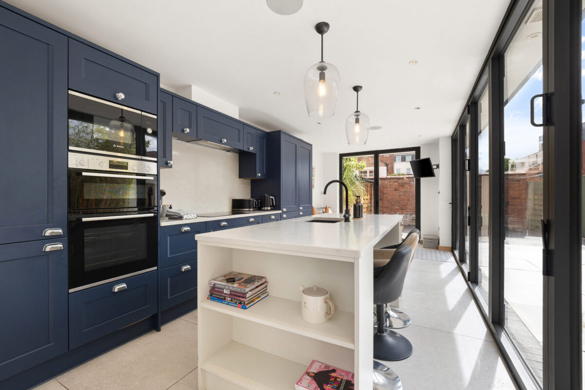 Clarendon Place, town Centre Location with one bedroom Annexe