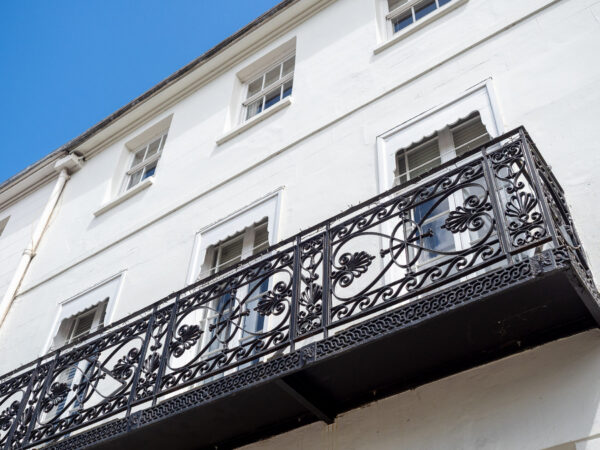 Clarendon Place, town Centre Location with one bedroom Annexe