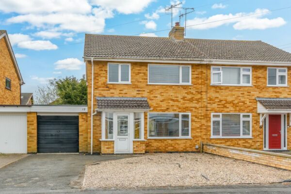 Charlecote Close, Tiddington, Stratford-upon-Avon