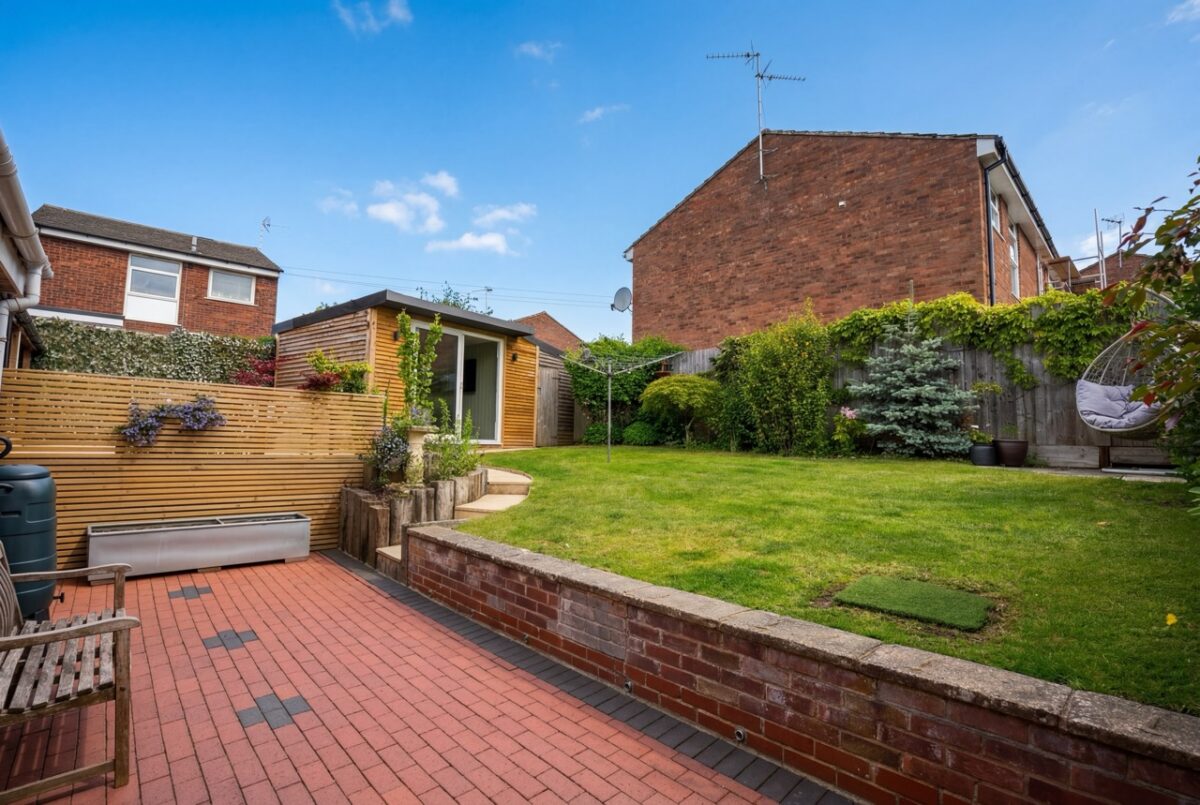 Duttons Close, Snitterfield, CV37