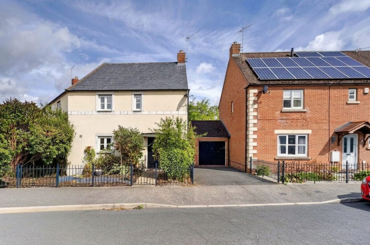 Amis Way, Stratford-Upon-Avon, CV37