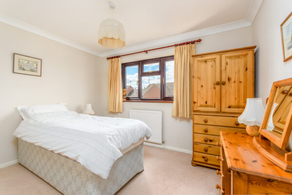 Woodward Court, Snitterfield, CV37