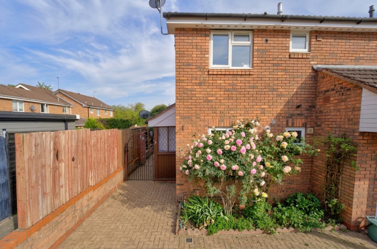 Carew Close, Stratford-Upon-Avon, CV37