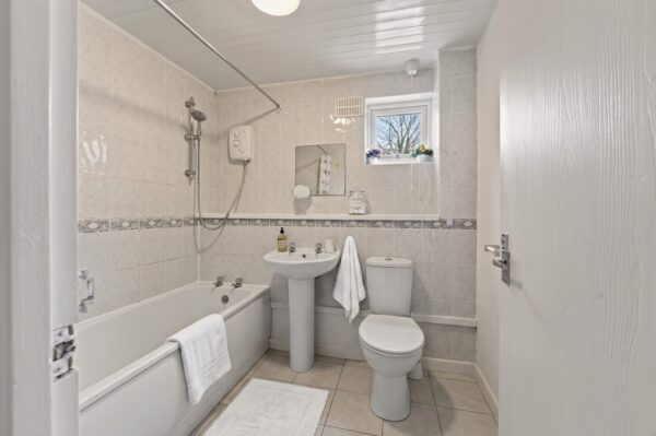 Carew Close, Stratford-Upon-Avon, CV37