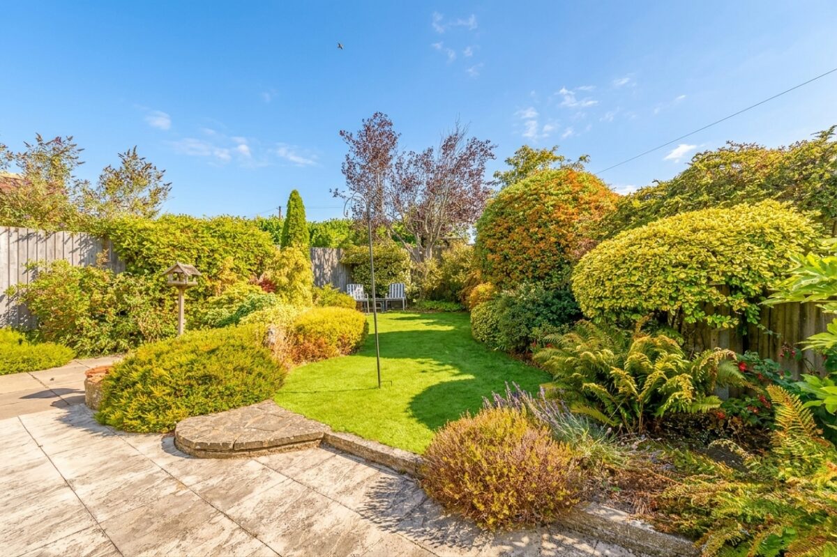 Woodward Court, Snitterfield, CV37