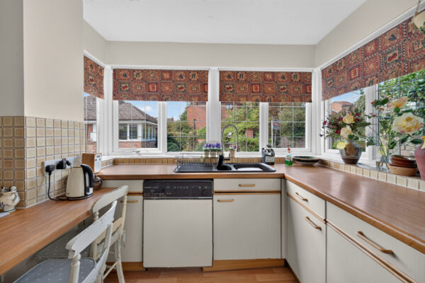 Avon Meadow Close, Stratford-Upon-Avon, CV37