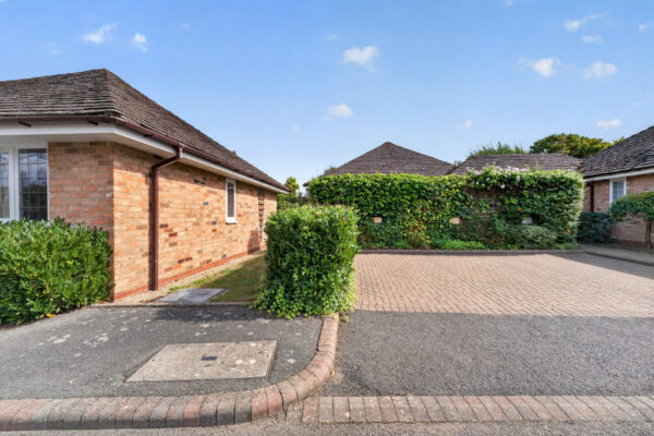 Avon Meadow Close, Stratford-Upon-Avon, CV37