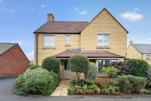 Red Fescue Close, Mickleton, GL55