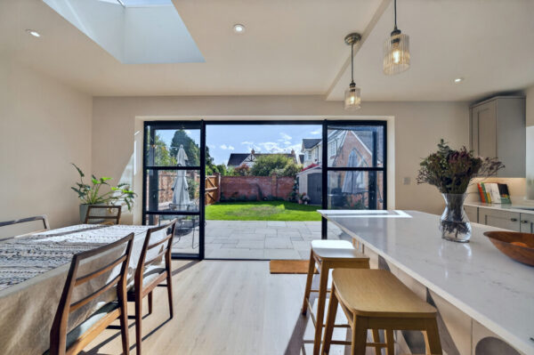 Evesham Road, Stratford-Upon-Avon, CV37