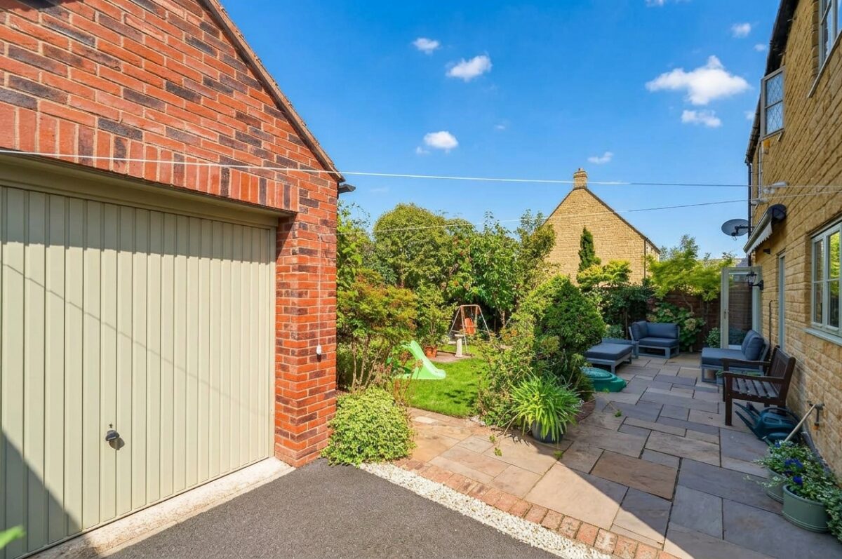 Red Fescue Close, Mickleton, GL55