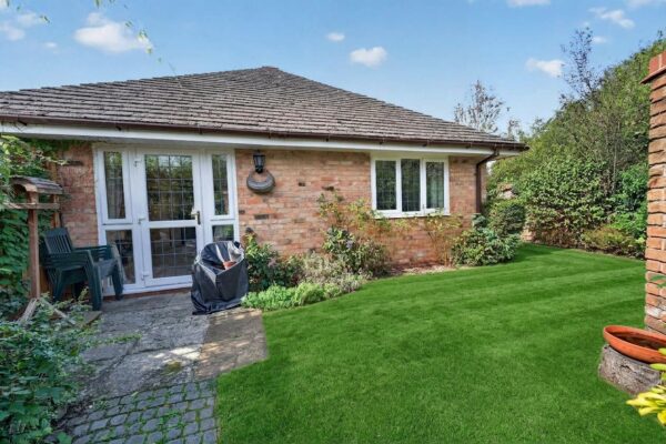 Avon Meadow Close, Stratford-Upon-Avon, CV37