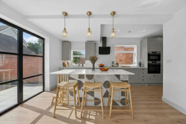 Evesham Road, Stratford-Upon-Avon, CV37