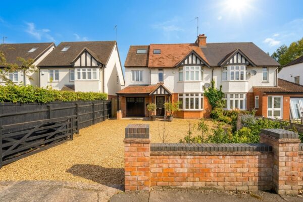 Loxley Road, Stratford-Upon-Avon, CV37