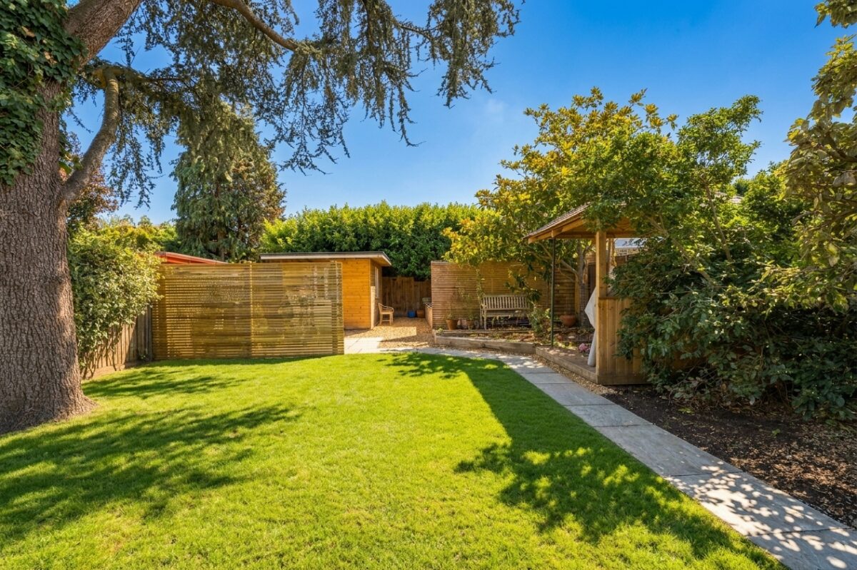 Loxley Road, Stratford-Upon-Avon, CV37