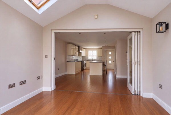 Claypitts Boulevard, Warwick, CV34